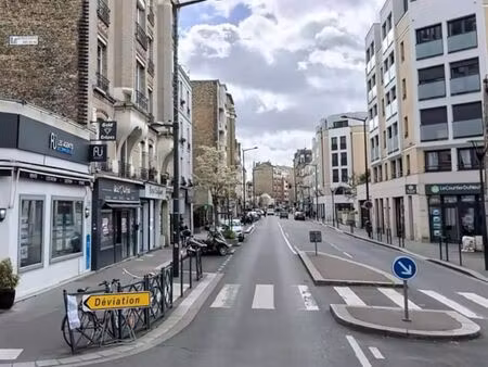 local commercial 115 m²