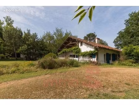 maison 5 pièces 200 m²