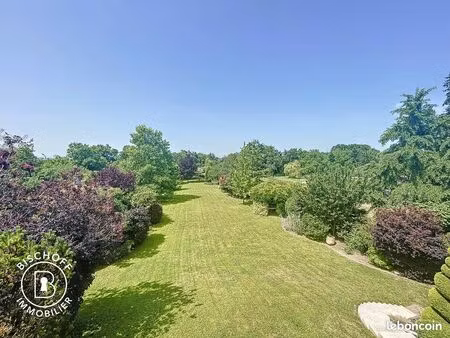 villa 7 pièces 195 m²