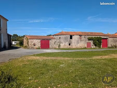 grange 2 pièces 90 m²