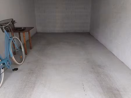 location garage pour hivernage moto / scooter saison d'hiver albertville