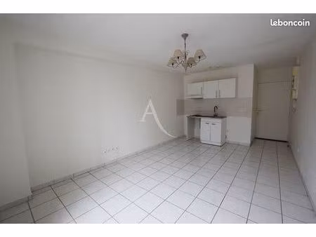 studio 1 pièce 23 m²