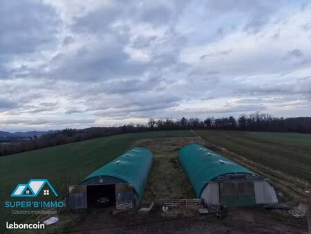 local 706 m² saint-privat-du-dragon