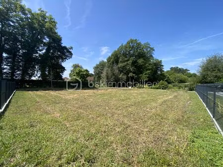 terrain de 944 m² à sort-en-chalosse