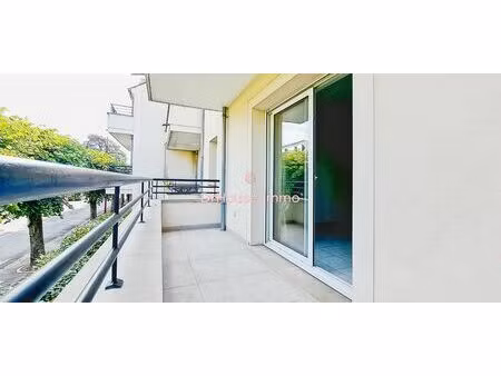 magnifique 2 pieces avec terrasse - box et parking-