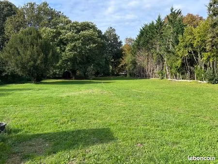 terrain 900 m² antonne-et-trigonant