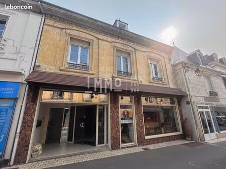 immeuble 272 m² la chartre-sur-le-loir