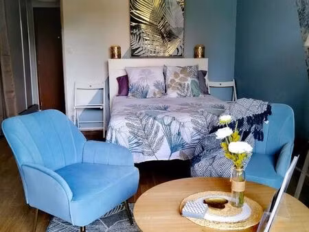 studio 1 pièce 28 m²