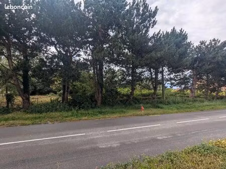 terrain 1150 m² crochte