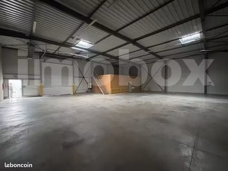 local industriel 410 m²