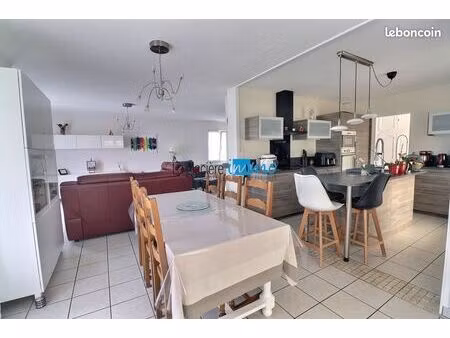 villa 5 pièces 115 m²