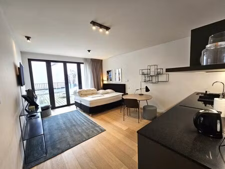 situation exceptionnelle–superbe studio de 46 m² + terrasses