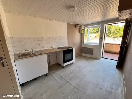 maison de ville t3 duplex st cyr les vignes