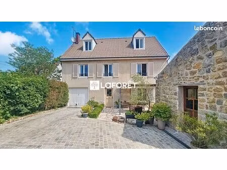 maison 8 pièces 155 m²
