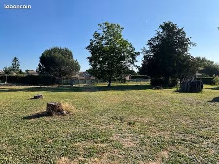 terrain à bâtir roaillan - 800 m2