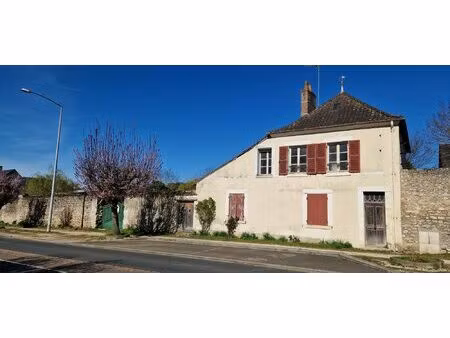 menars - maison de bourg a réhabiliter