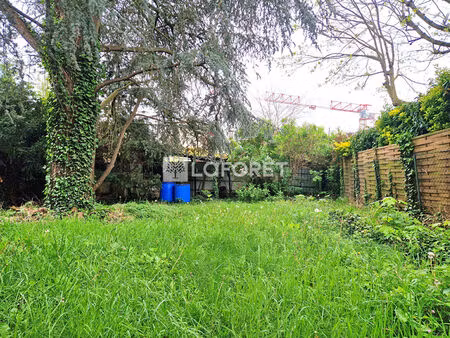 terrain a batir 445 m²