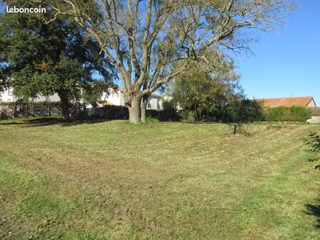 terrain à bâtir 840 m² à parthenay
