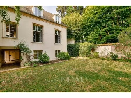 maison de luxe à vendre à marnes-la-coquette