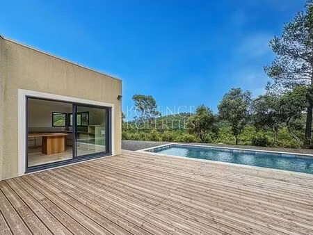 villa de 6 pièces de luxe en vente châteauvert  france