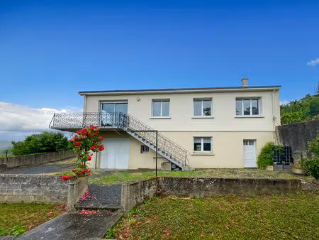 vente maison 4 pièces  105.00m²  montrevault