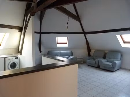location appartement 3 pièces 55 m² à vierzon (18100)