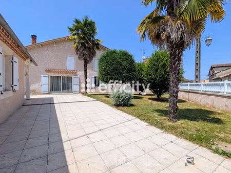 vente maison 8 pièces 175 m² à saint-leon-sur-l'isle (24110)  348 000 €