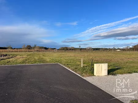 a vendre terrain a batir a tosse au calme de 560 m²