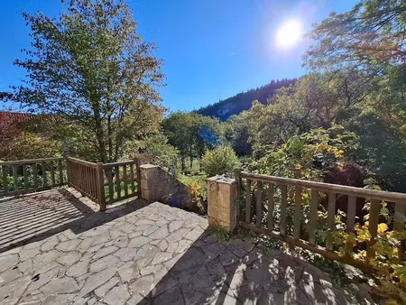 vente maison 8 pièces 180 m² à sauliac-sur-célé (46330)  347 000 €