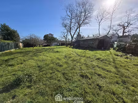 vente terrain 700 m² le pian-médoc (33290)