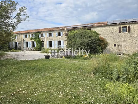 maison 8 pièces - 237 m²