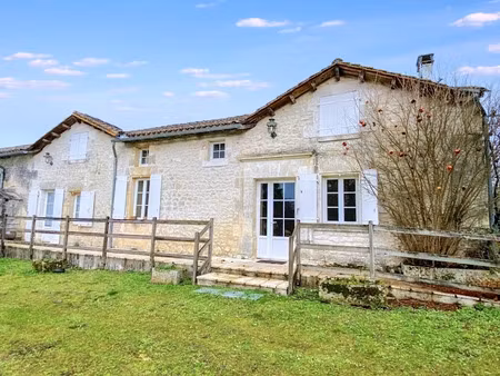 vente maison 13 pièces 350 m² à edon (16320)  498 000 €