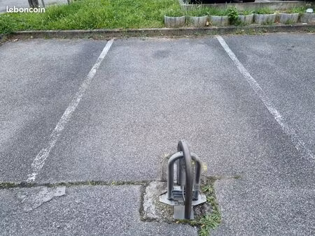 place de parking - echirolles