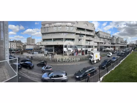 location commerce ivry sur seine 94200