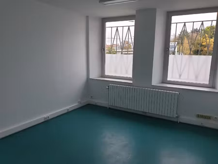 local commercial à louer 62.1 m² - montbéliard (25) - 560€