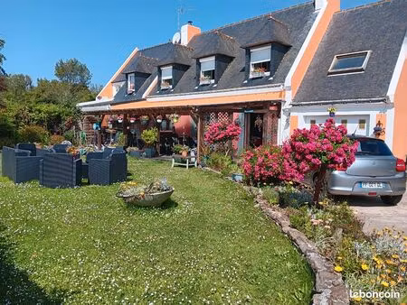 urgent :900 000 10 pieces-225m2-locmaria. rare-proche des grands sables. maison+2 logement