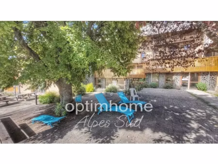 vente locaux professionnels 3000 m² à guillestre (05600)  275 000 €