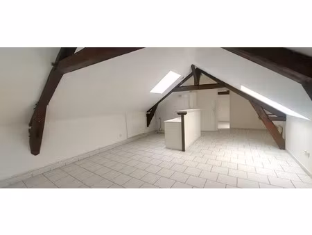 location appartement 1 pièce 28 m² à chateau-thierry (02400)  472 €