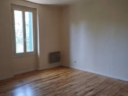 location appartement 2 pièces 60 m² à cransac (12110)  460 €