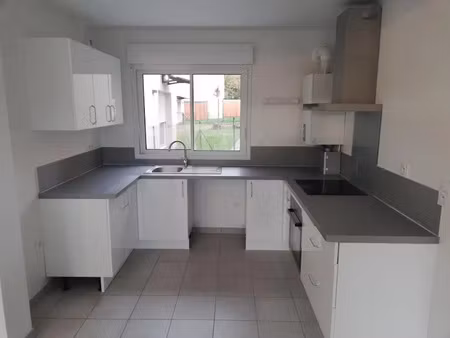 location maison 4 pièces 85 m² à saint-erblon (35230)  960 €