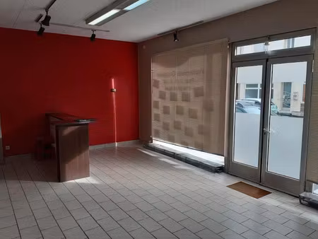 location locaux professionnels à tergnier (02700)  646 €