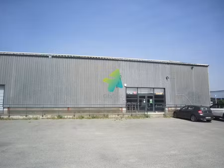 location locaux professionnels 815 m² à montredon-des-corbières (11100)  6 005 €