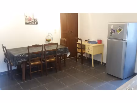 venaco  maison séparée en deux appartements