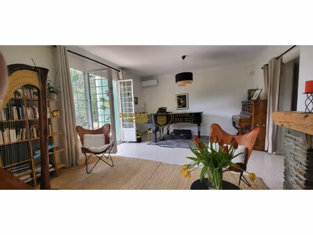 villa construction traditionnelle 4 faces t6 avec piscine sur 1