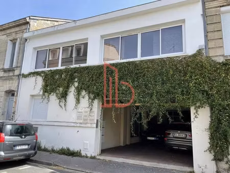 a louer bureaux 200m2 bordeaux meriadeck