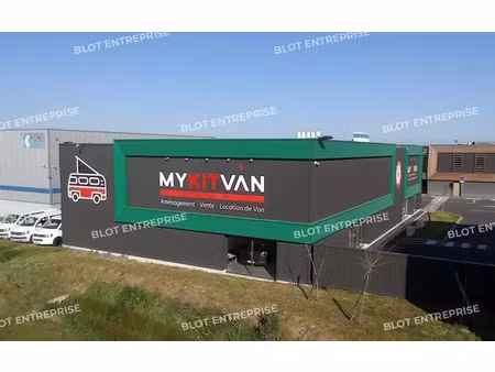 à vendre - à louer - local d'activités 810 m² - les sorinières