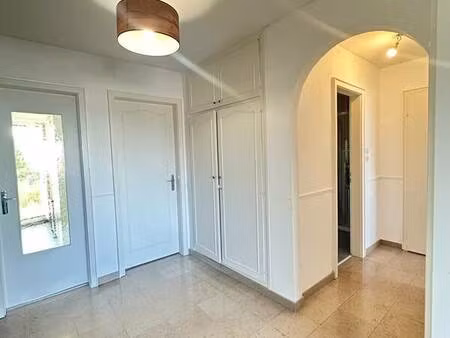 3 pièces avec balcons