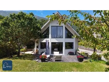 prestigieuse maison en vente crozet  auvergne-rhône-alpes