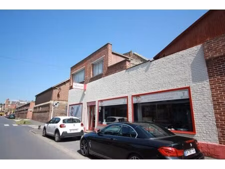 à louer fonds de commerce 280 m² – 1 500 € |cambrai