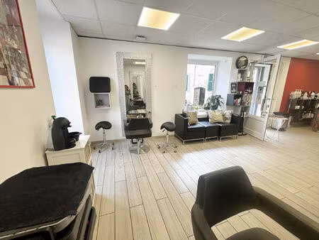 vente commerce 40 m² l’escarène (06440)